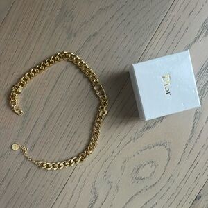 Dior necklace got as graduation gift. Choker style isn’t my favourite on me.